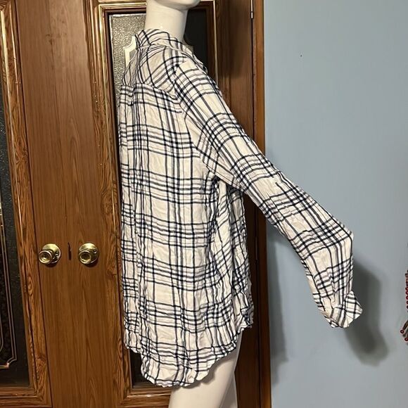 LaJu Shirt  - Picture 3 of 6